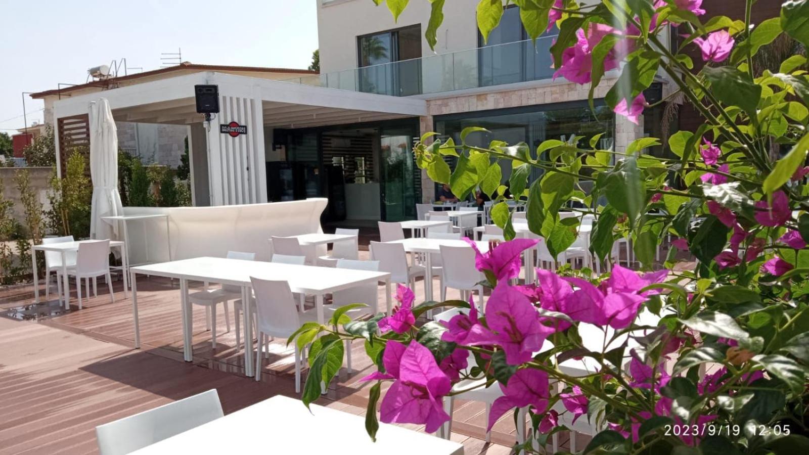 Shah Rooms&Relax 塔兰托 外观 照片